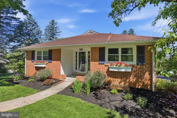 250 N Maple St, EPHRATA, PA 17522