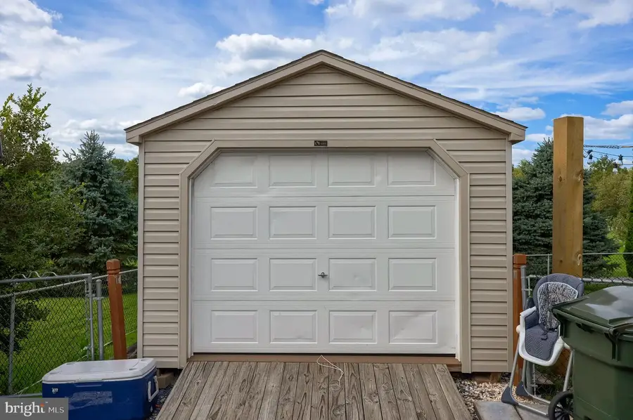 422 N 9th St, Denver, PA 17517 - #2