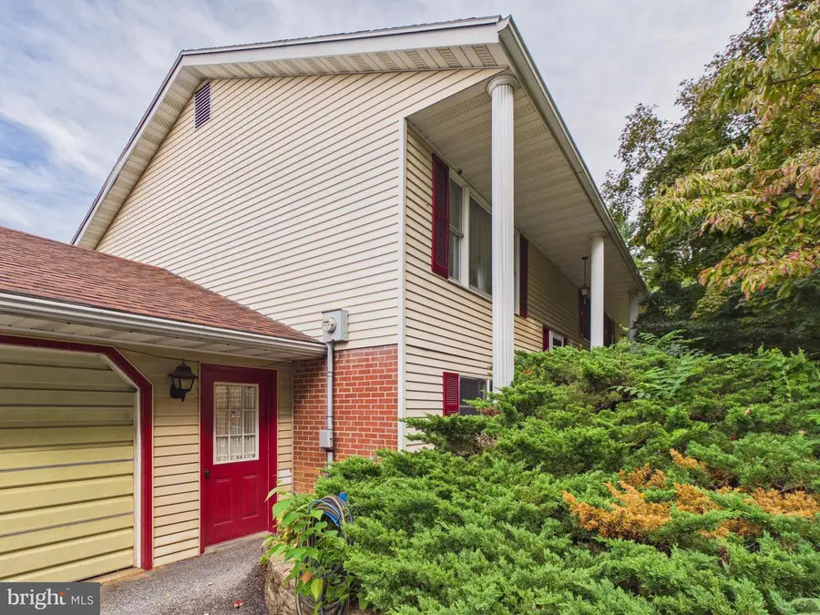 147 Frogtown Rd, Pequea, PA 17565 - #2