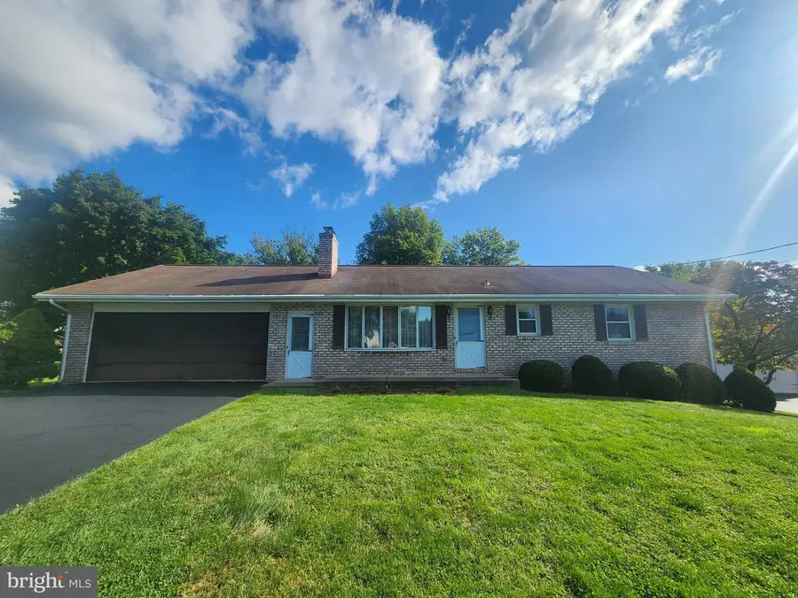 2241 Seitz Dr, Lancaster, PA 17601 - #2