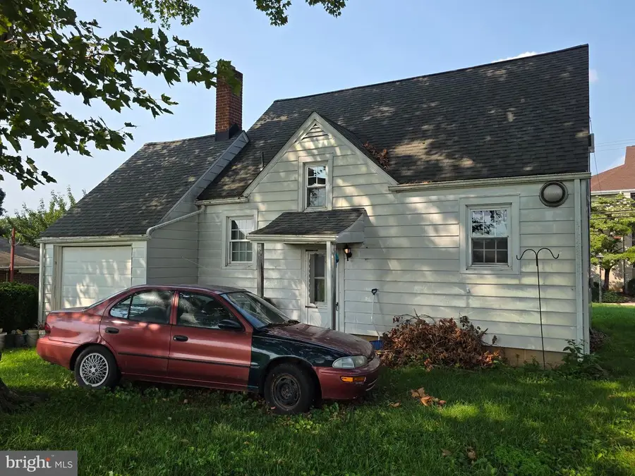 428 Main St, Akron, PA 17501 - #2