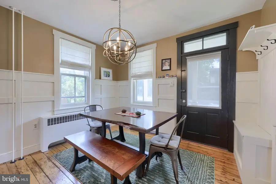3721 Columbia Ave, Mountville, PA 17554 - #3