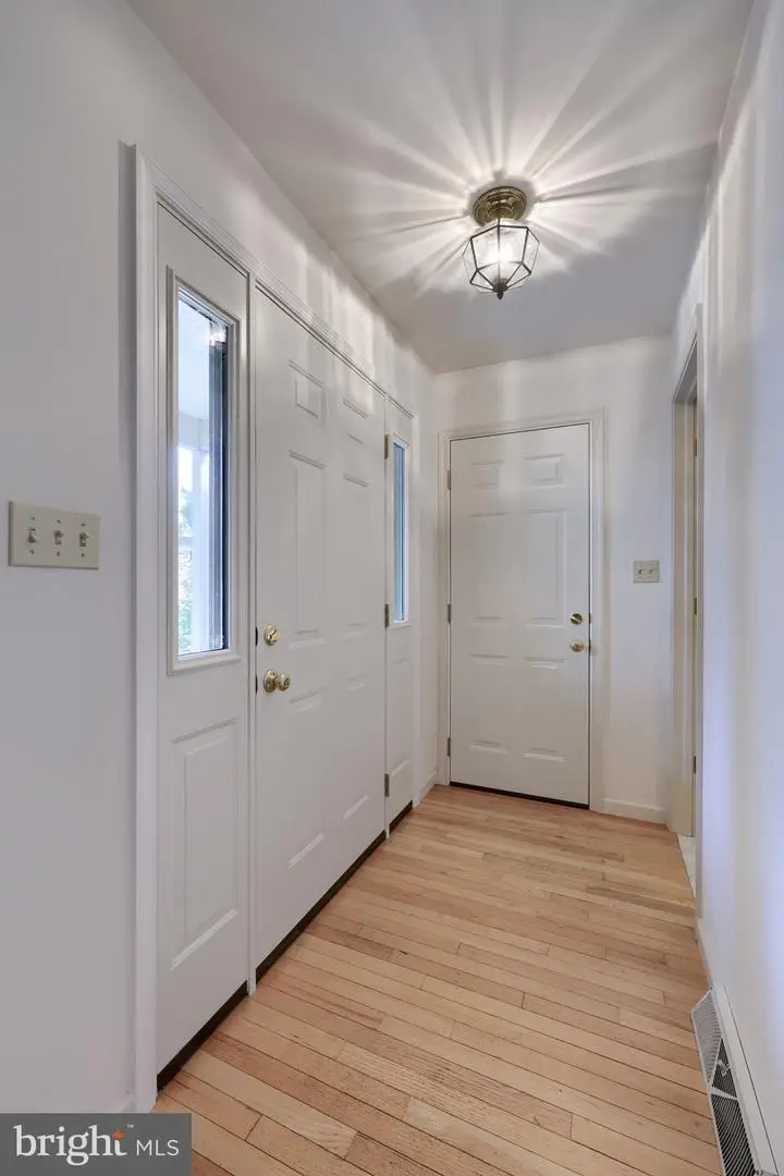 1817 Spring Ridge Ln, Lancaster, PA 17603 - #3
