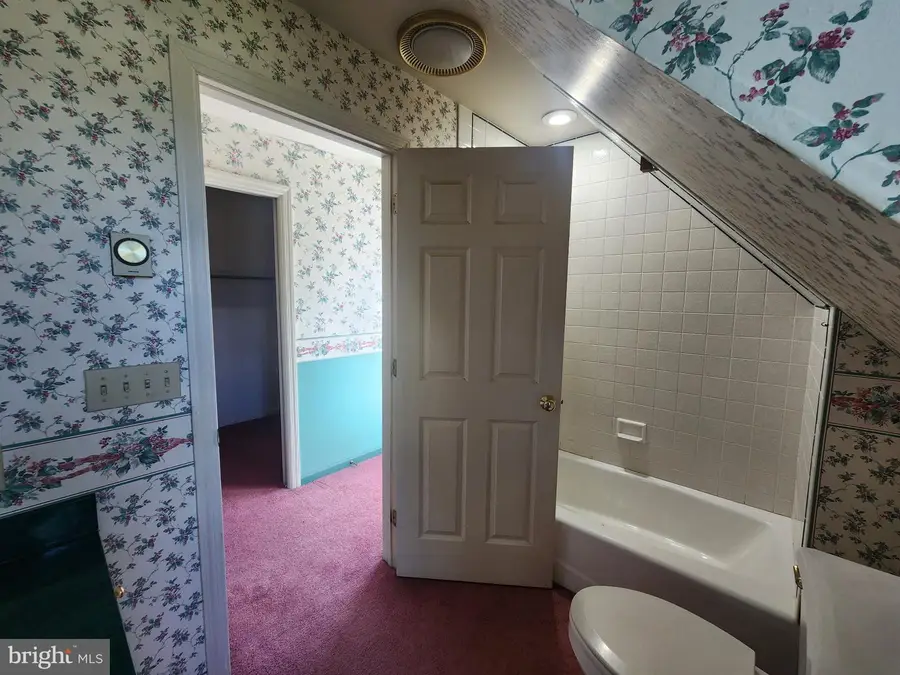 1530 And 1540 Harrisburg Ave, Mount Joy, PA 17552 - #3