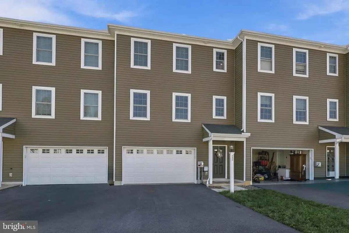 111 Meadowbrook Ln, New Providence, PA 17560 - #1