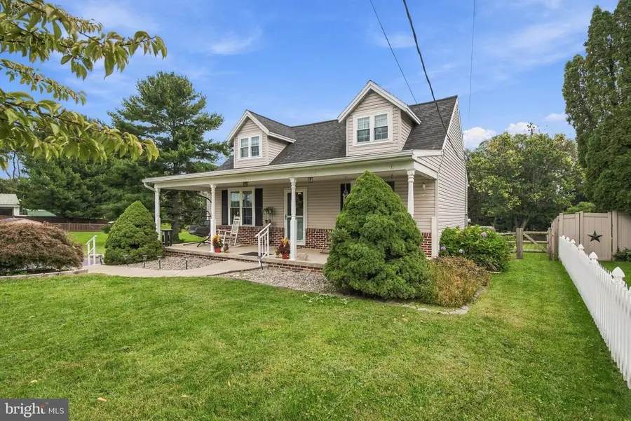 430 Hempfield Hill Rd, Columbia, PA 17512 - #3