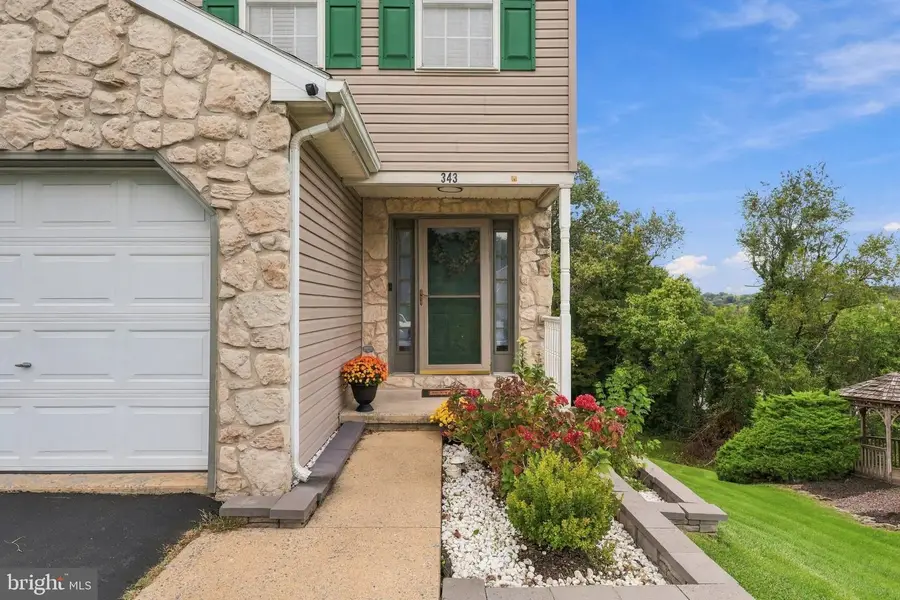 343 Oakridge Dr, Mountville, PA 17554 - #3
