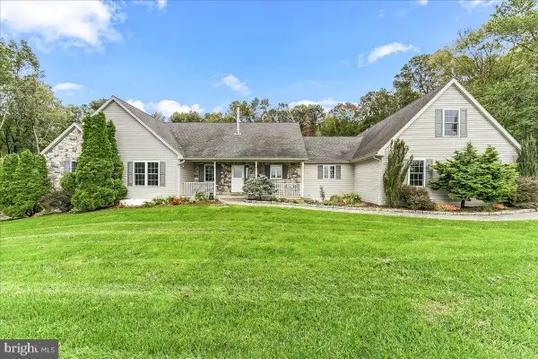 318 Springhill Rd, QUARRYVILLE, PA 17566