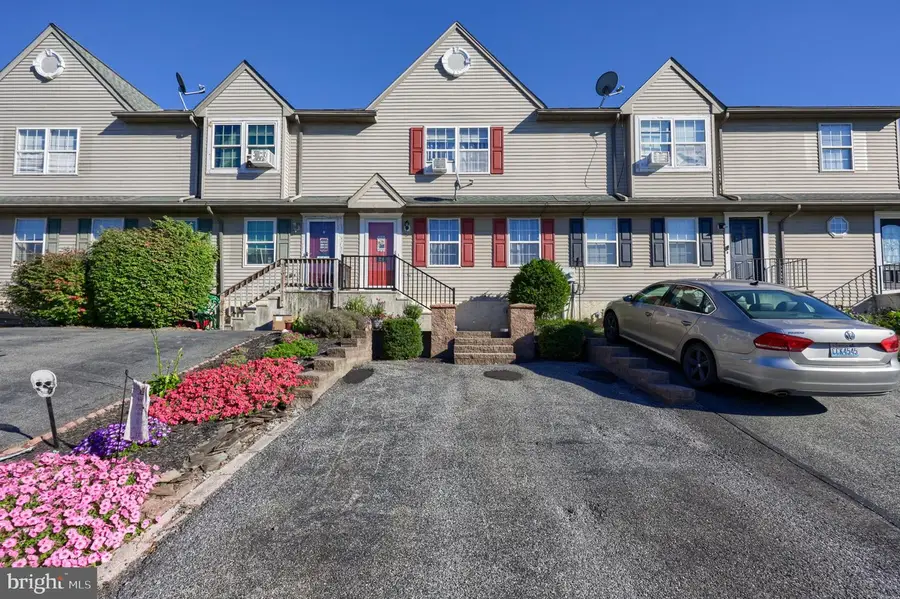 228 Quaking Aspen Ln, Marietta, PA 17547 - #2