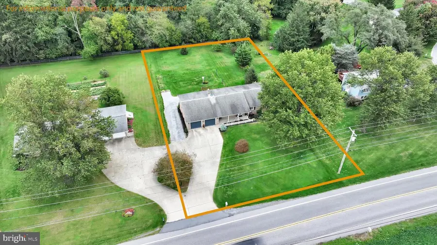 623 Lebanon Rd, Manheim, PA 17545 - #2