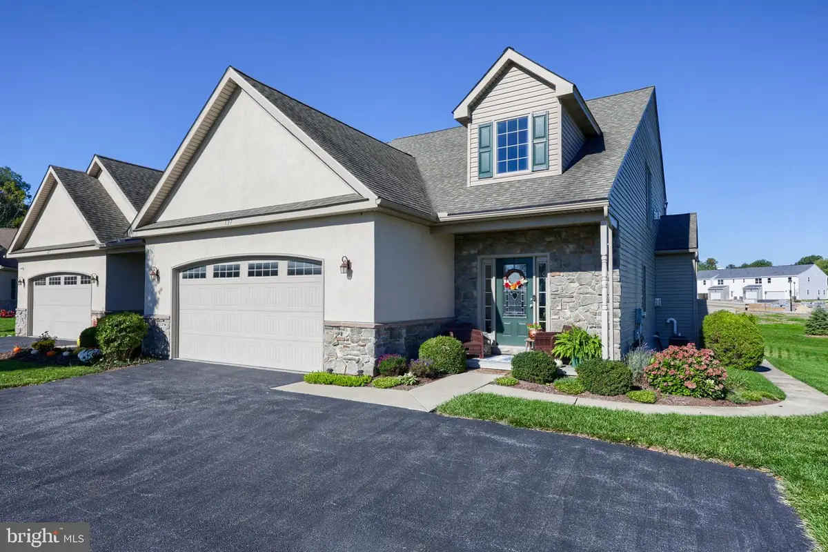 127 Anna Ln, Elizabethtown, PA 17022 - #1