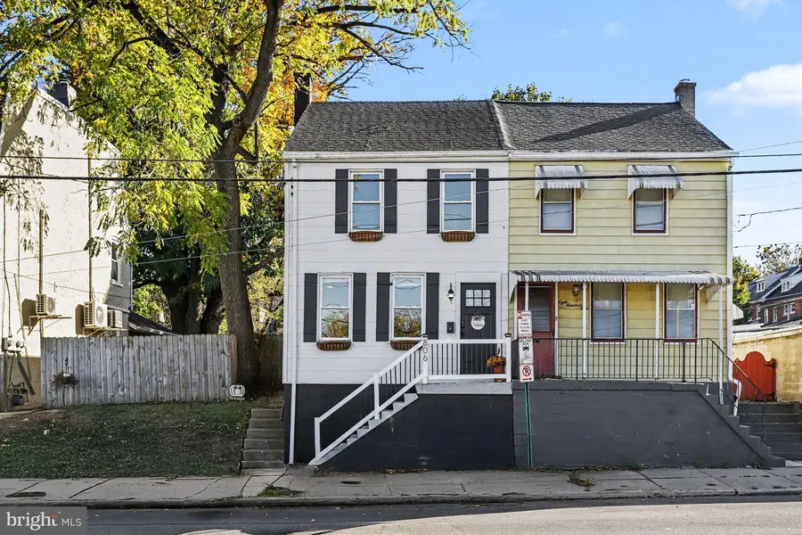 806 E Chestnut St, Lancaster, PA 17602 - #2
