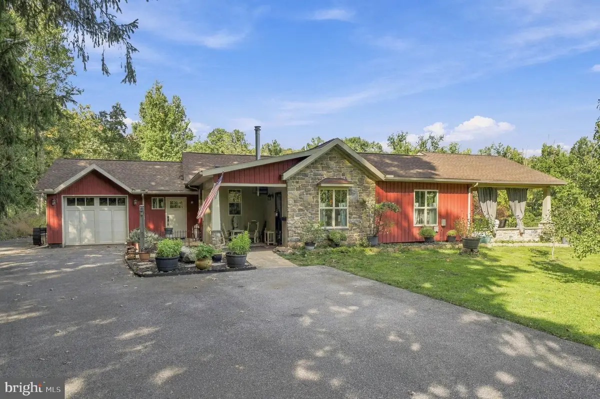 80 Dead End Rd, Lititz, PA 17543 - #1
