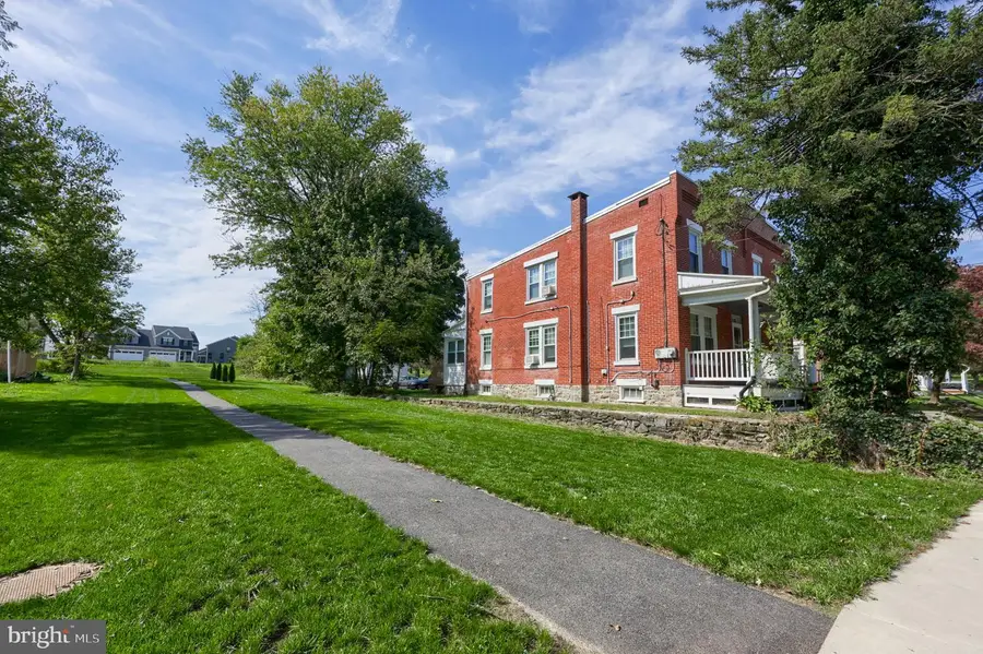 111 N Prince St, Millersville, PA 17551 - #3