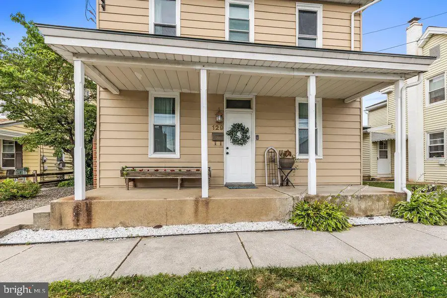 129 S Market Ave, Mount Joy, PA 17552 - #3