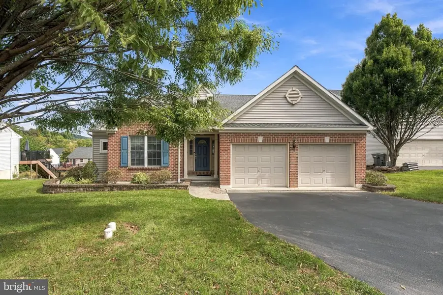 8 Cameron Ct, Denver, PA 17517 - #2