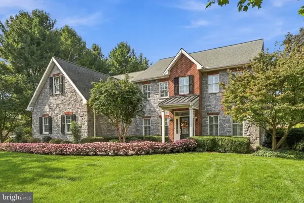 373 N Farm Dr, LITITZ, PA 17543