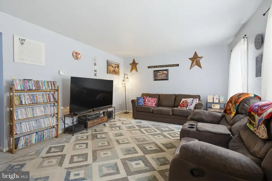 691 Topaz Dr, Lancaster, PA 17603 - #2