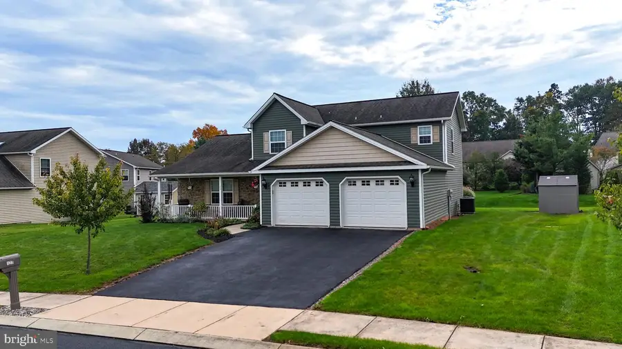 177 Masters Dr, Denver, PA 17517 - #2