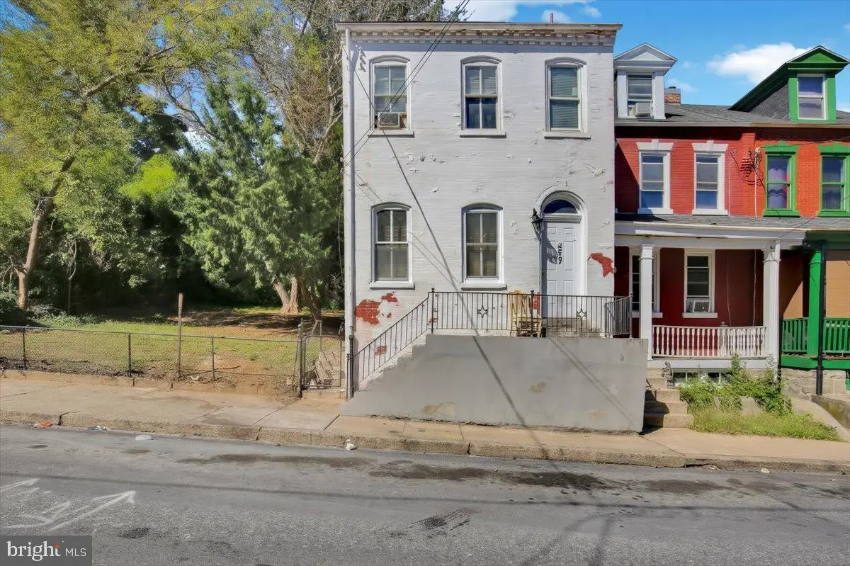 667 Saint Joseph St, Lancaster, PA 17603 - #1