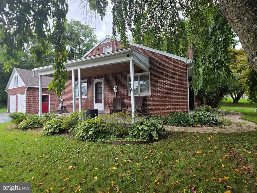 1635 S Cocalico Rd, Denver, PA 17517 - #3