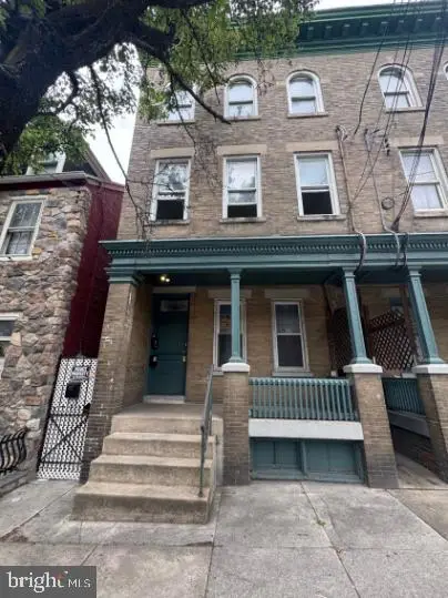 320 S Queen St, Lancaster, PA 17603 - #1