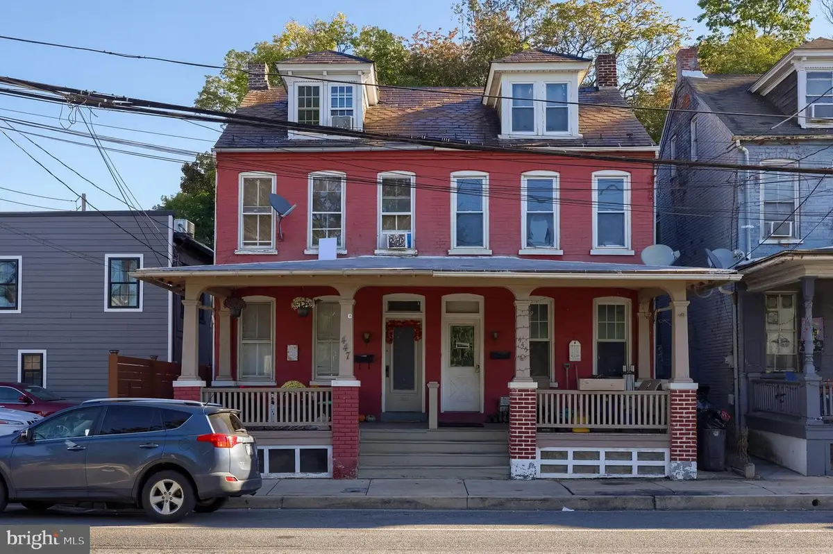 445 3rd St, Columbia, PA 17512 - #1