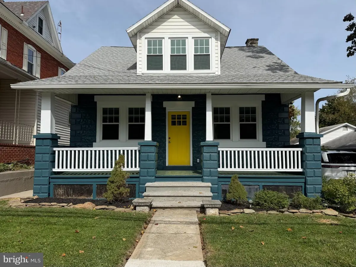 245 E Main St, Mountville, PA 17554 - #1