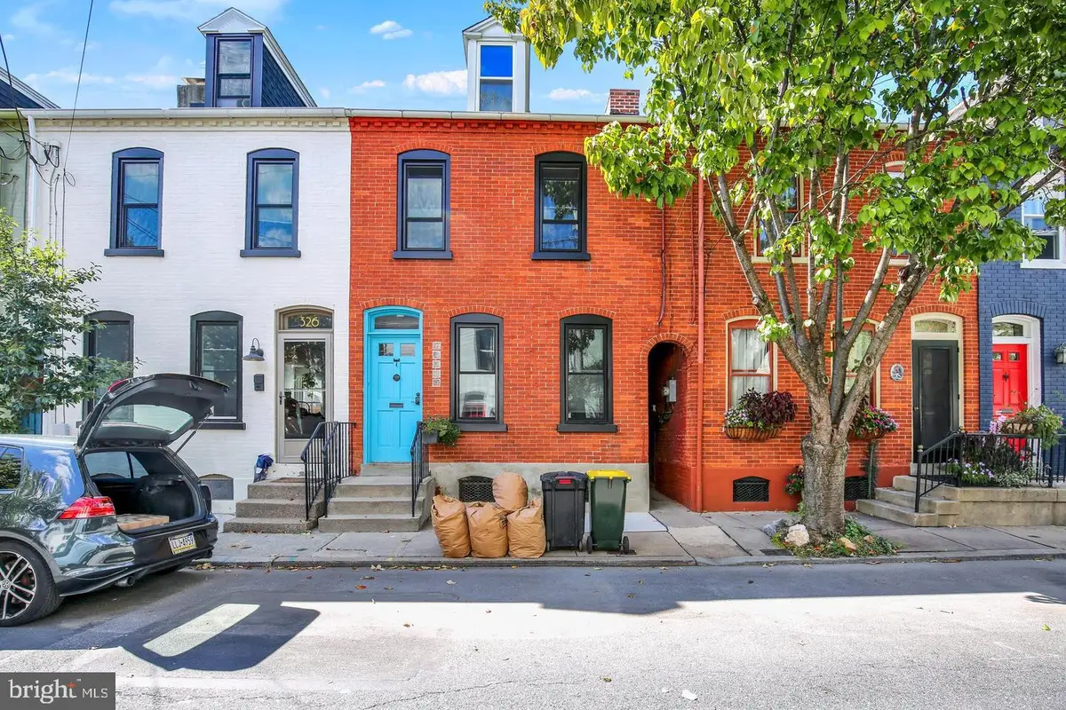 328 Lancaster Ave, Lancaster, PA 17603 - #1