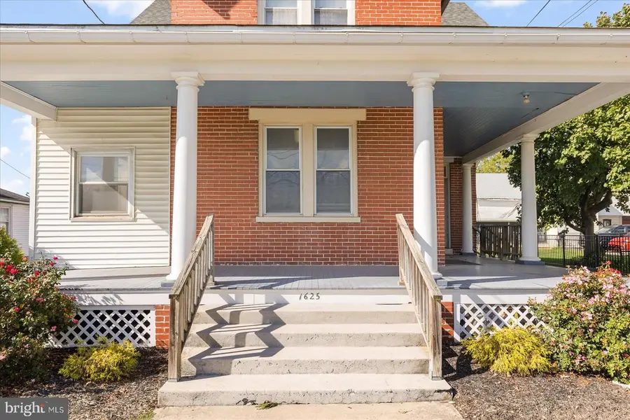1625 State St, East Petersburg, PA 17520 - #2