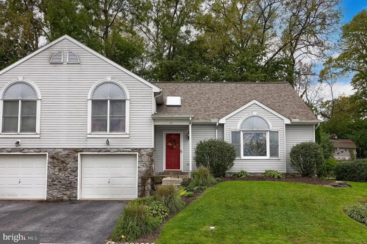 60 Farm Ln, Ephrata, PA 17522 - #1