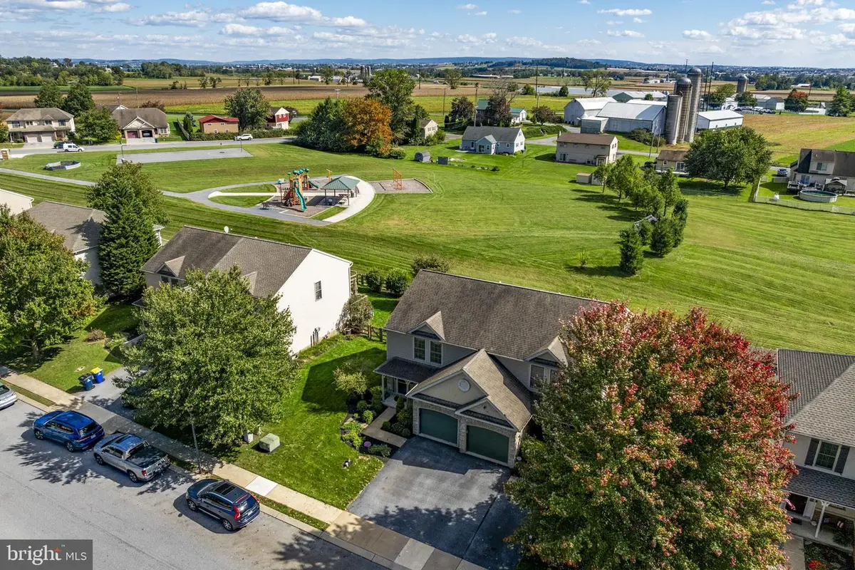124 Talon Dr, Ephrata, PA 17522 - #1
