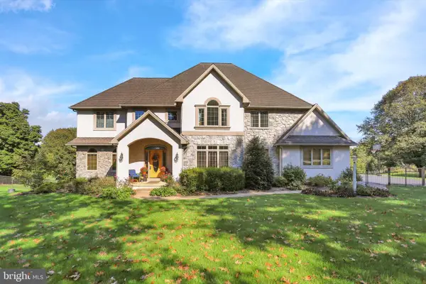 19 Deerfield Rd, LANCASTER, PA 17603