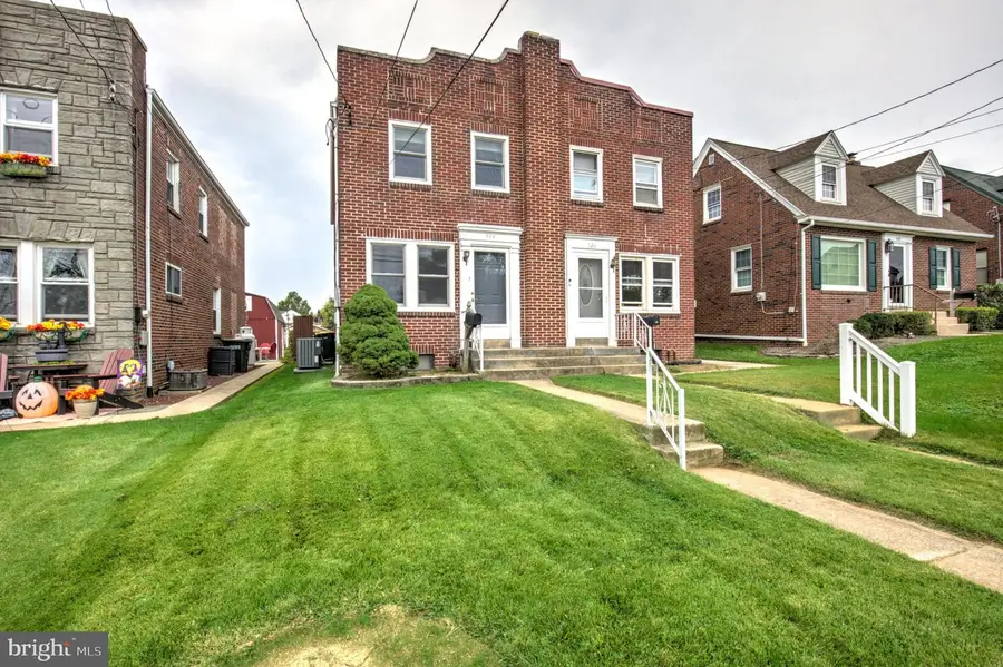 328 Brimmer Ave, New Holland, PA 17557 - #3