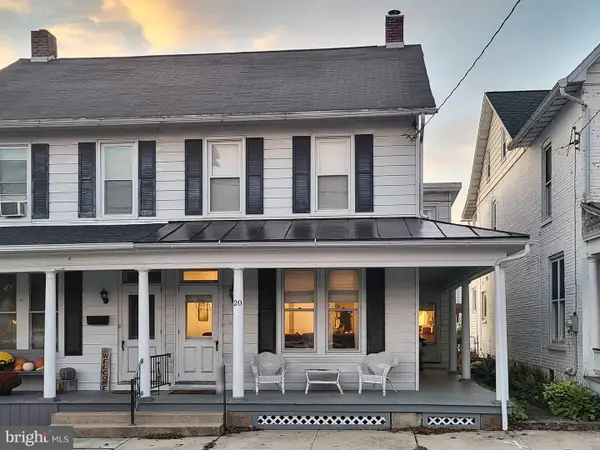 20 N 6th St, DENVER, PA 17517