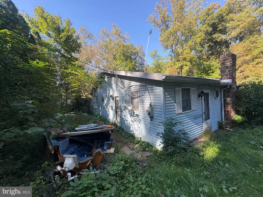 860 Greenville Rd, Denver, PA 17517 - #2