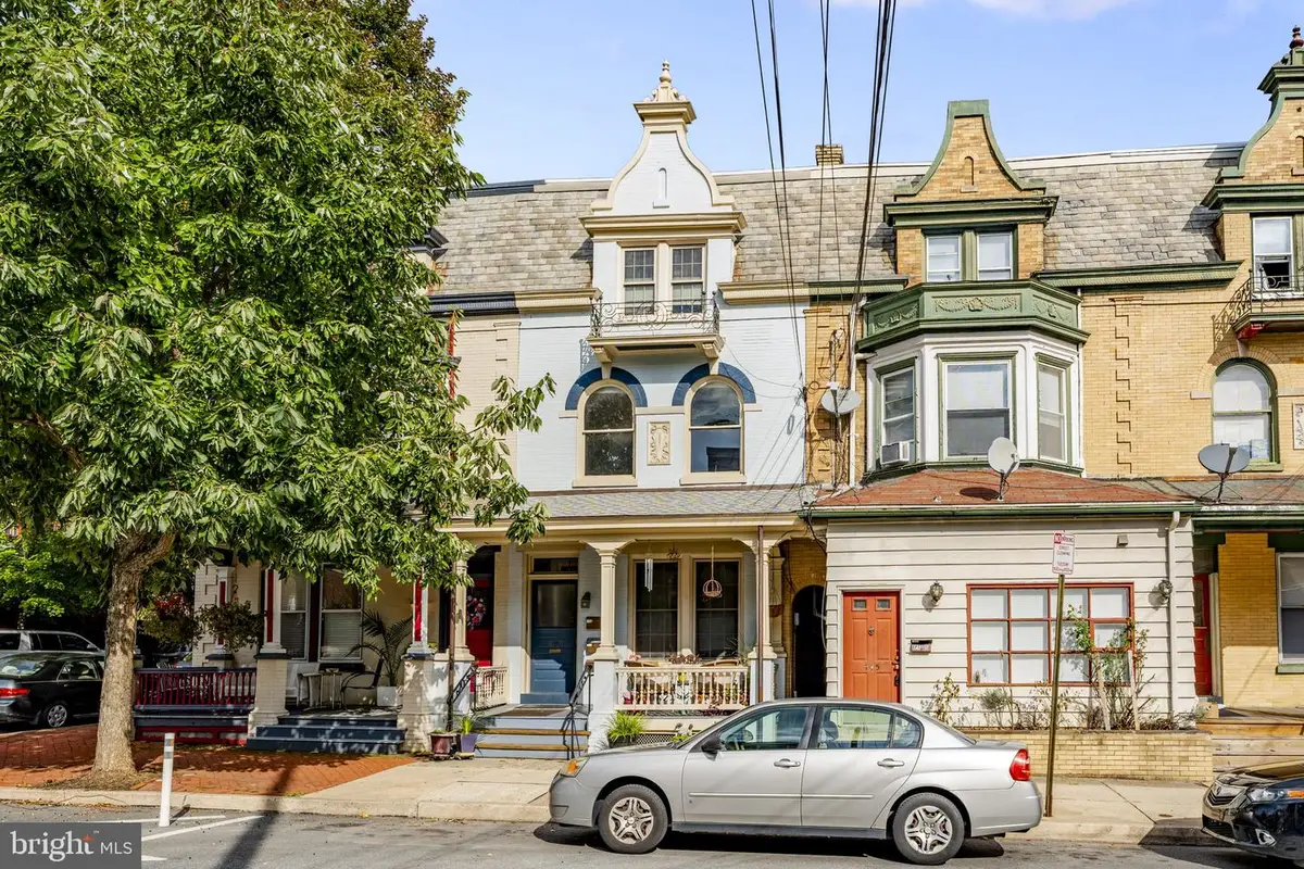447 W Orange St, Lancaster, PA 17603 - #1
