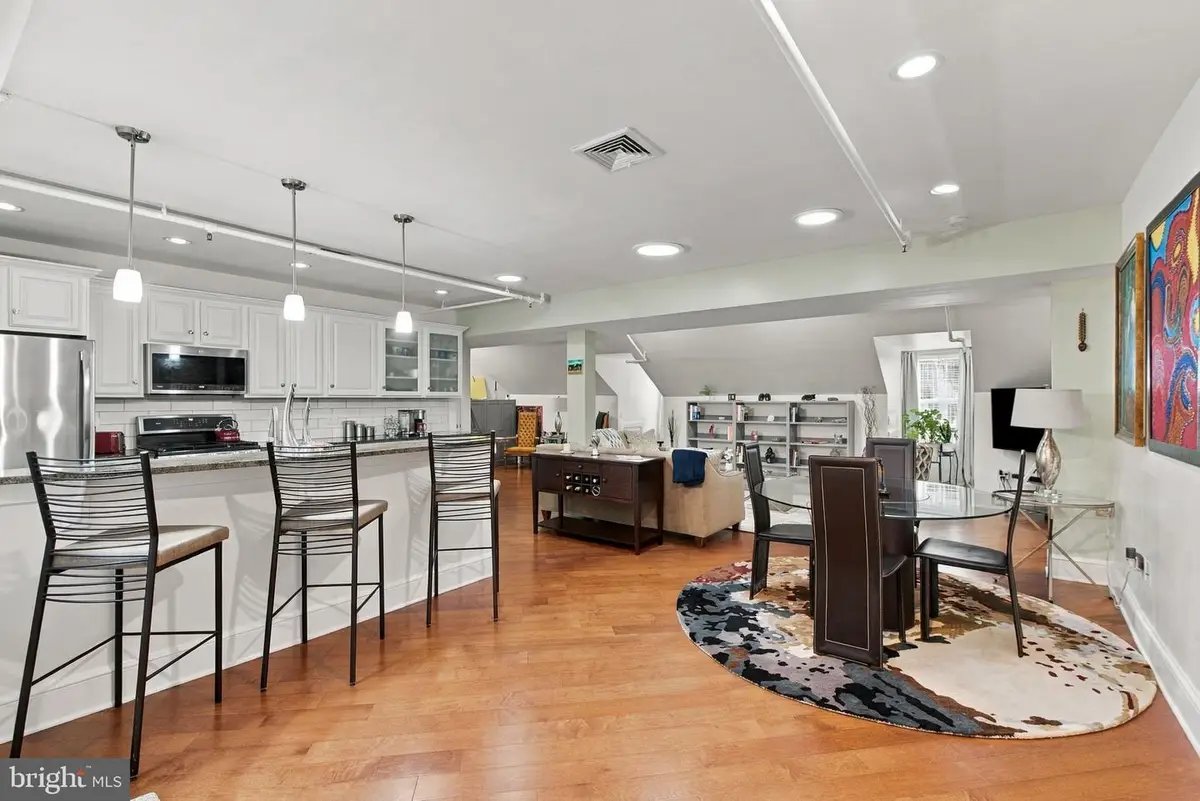 145 E King St #400, Lancaster, PA 17602 - #1