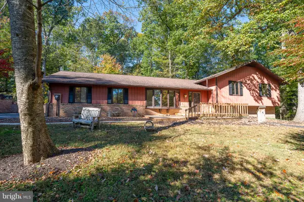 1313 Deer Ln, LANCASTER, PA 17601
