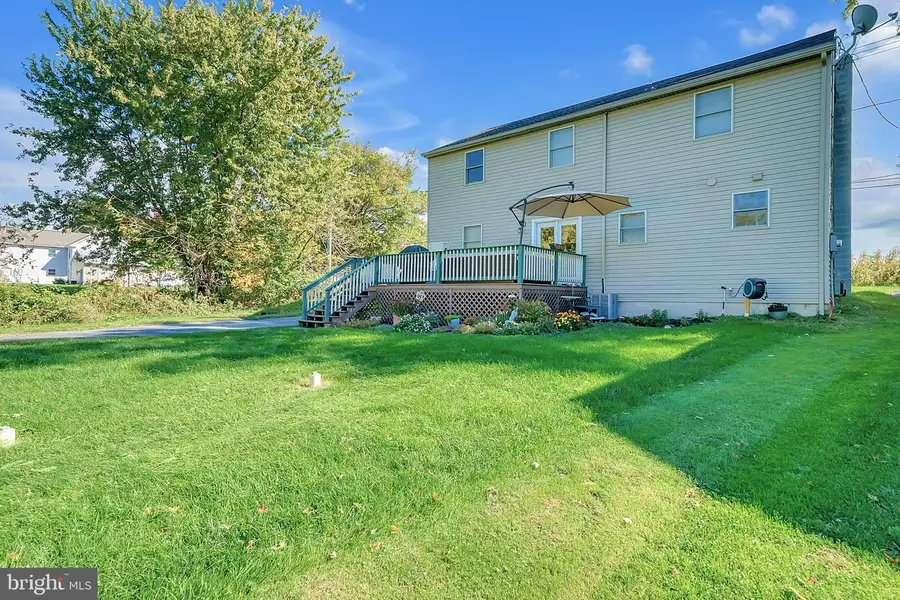 2119 Cloverleaf Rd, Mount Joy, PA 17552 - #3