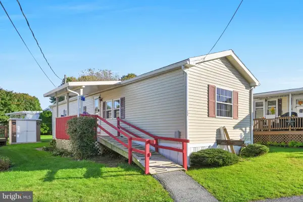 2002 W Main St W #22, EPHRATA, PA 17522
