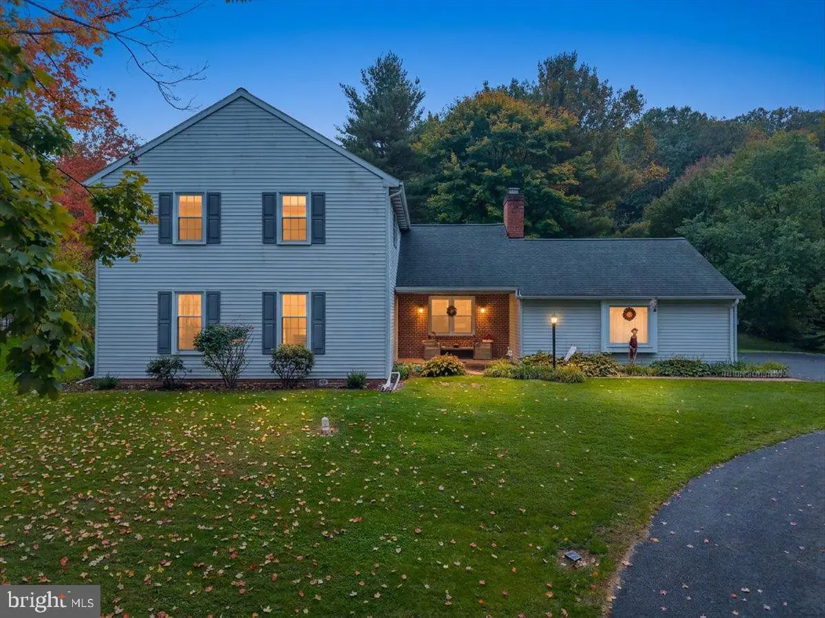 2618 Chestnut Valley Dr, Lancaster, PA 17601 - #1