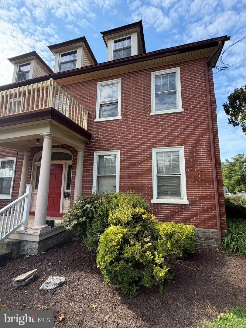 5820 Main St, East Petersburg, PA 17520 - #2