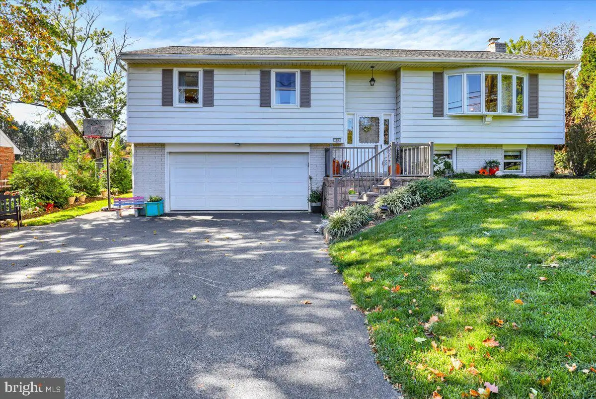 30 N Church St Sw, Ephrata, PA 17522 - #1