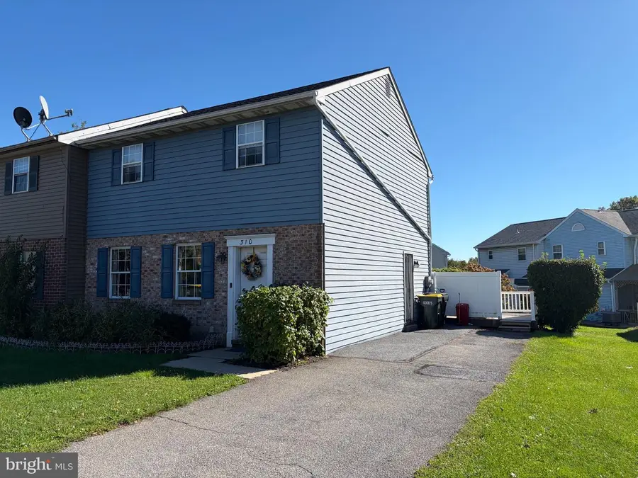 310 Greenland Dr, Lancaster, PA 17602 - #2