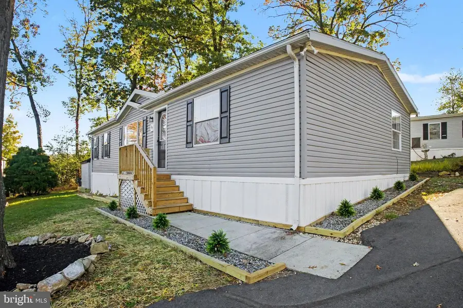 17 Mountain Top Ln, Narvon, PA 17555 - #2