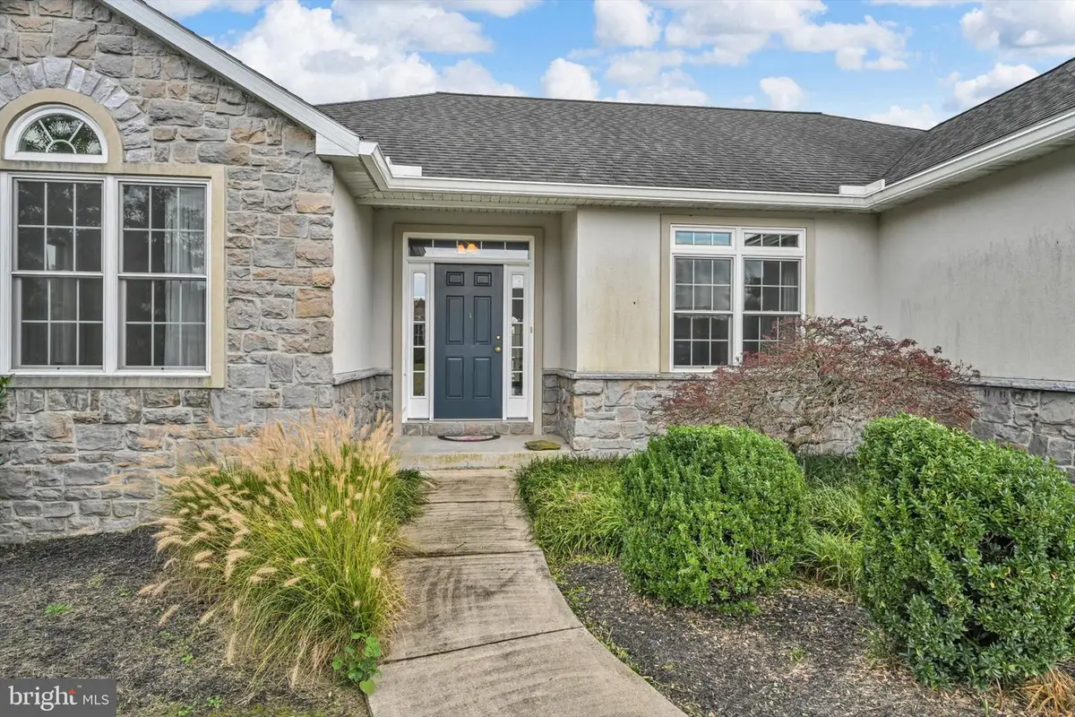 76 Farmington Ln, Elizabethtown, PA 17022 - #1