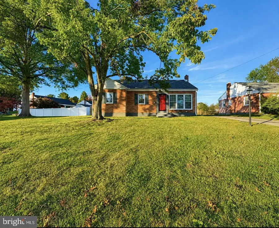 423 Hawthorne Dr, Lancaster, PA 17603 - #2