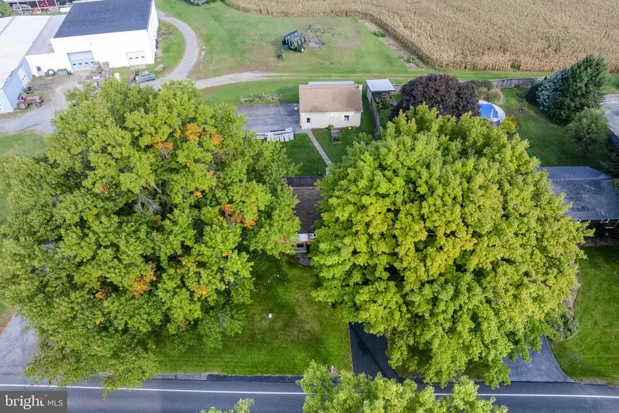 389 W Lexington Rd, Lititz, PA 17543 - #2
