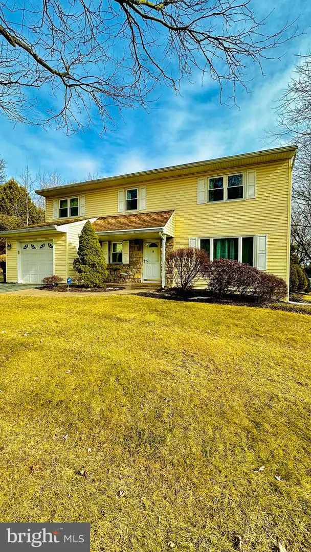 2101 Van Buren Dr, Whitehall, PA 18052 - Image #2